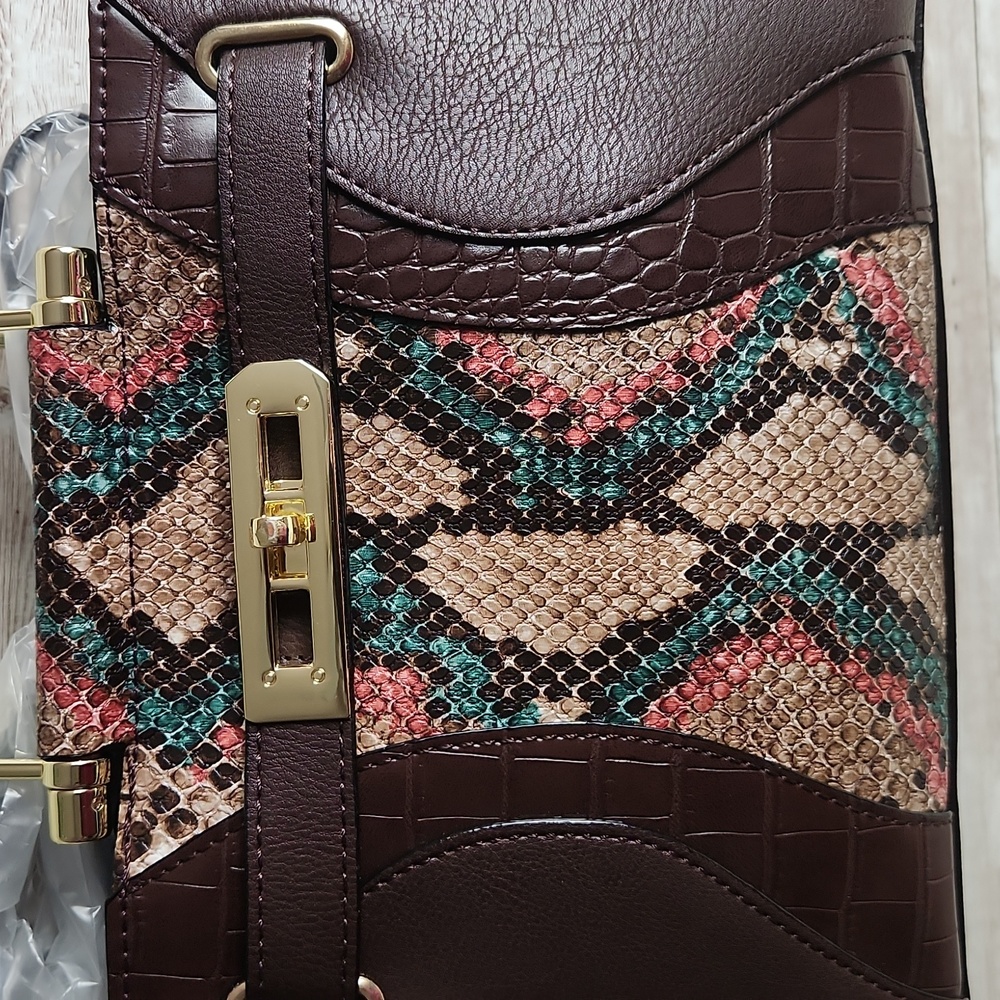Gianni Bini, Chocolate Brown W/snakeskin panel purse, with gold hardware. - Picture 2 of 11